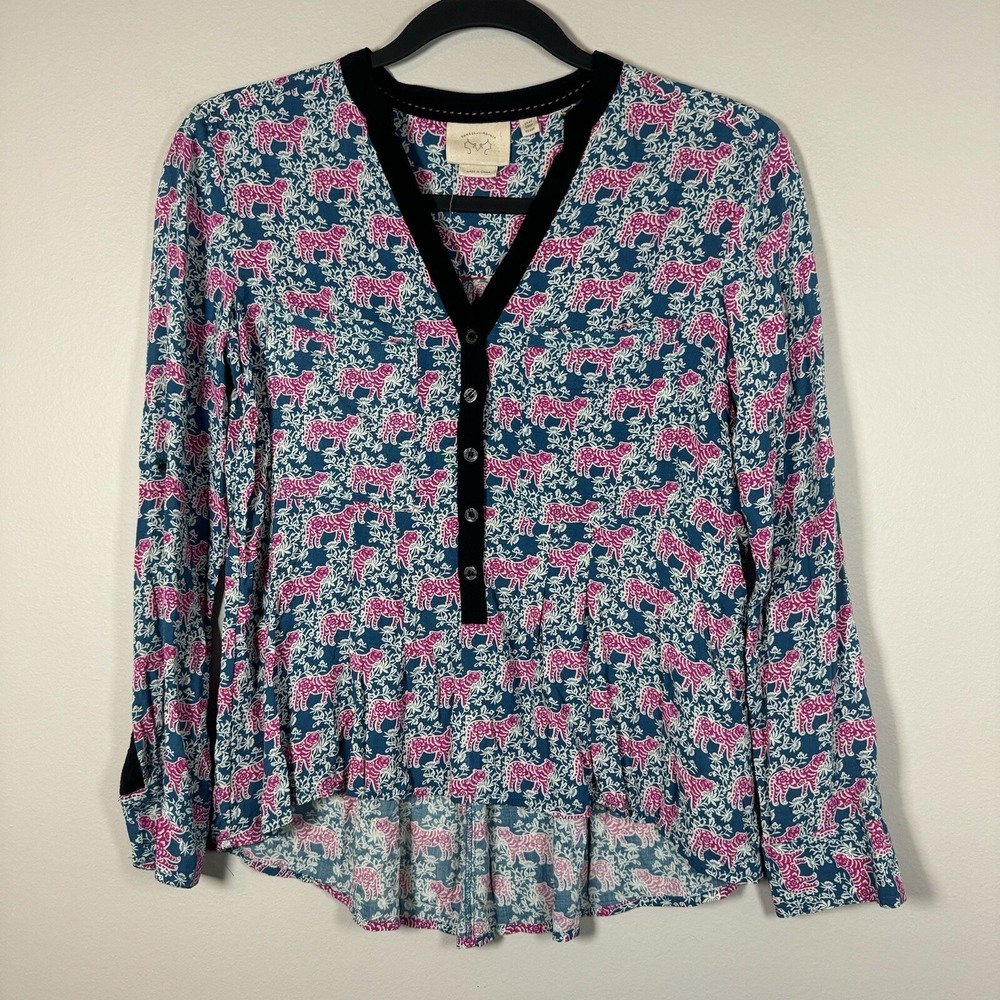 Vanessa Virginia Size 0P Blouse Blue Pink Tiger Floral LongSleeve Henley HighLow